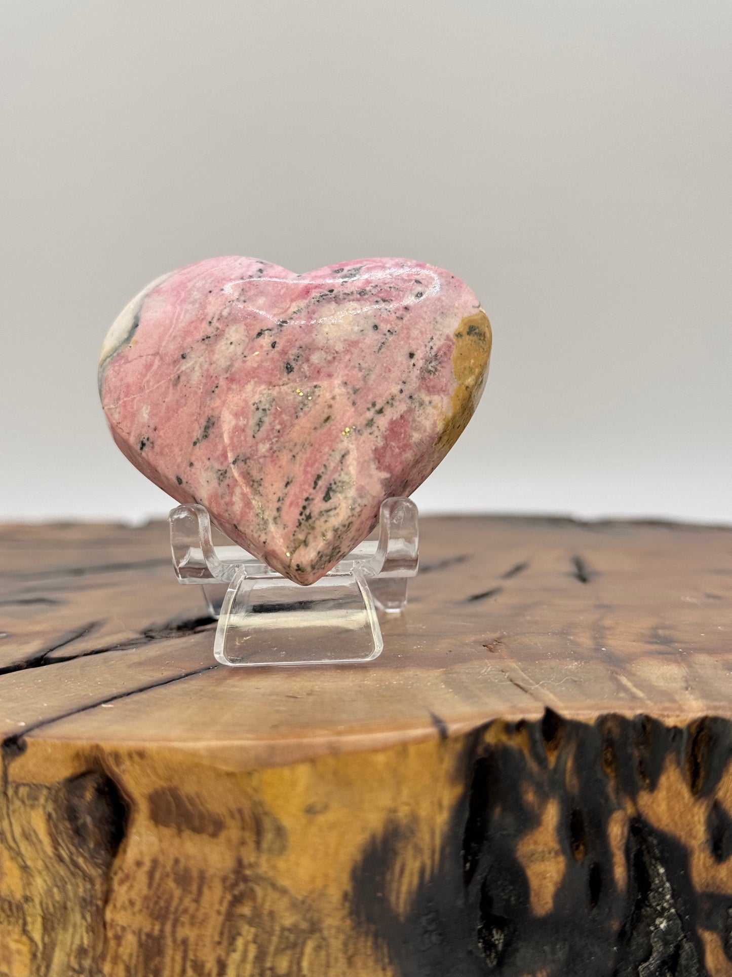 Rhodonite Heart. UV Reactive